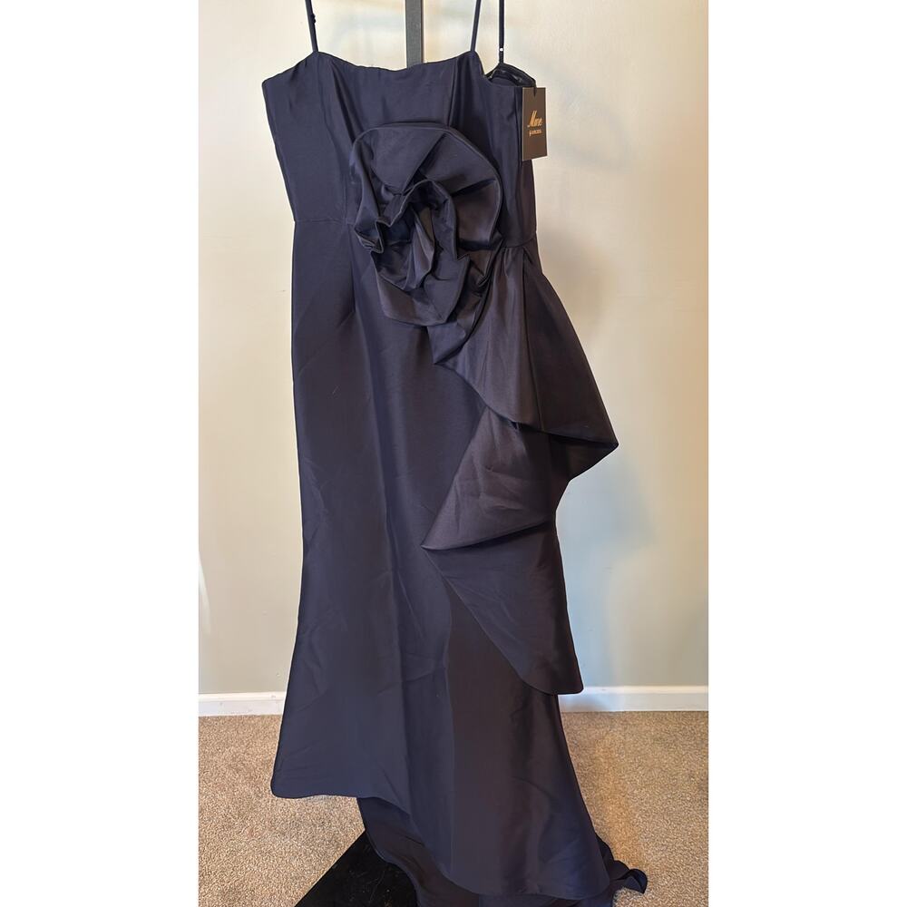 Muse by Marchesa - Stretch Mikado dress with side steering wheels and 3D rosette - Picture 2 of 6